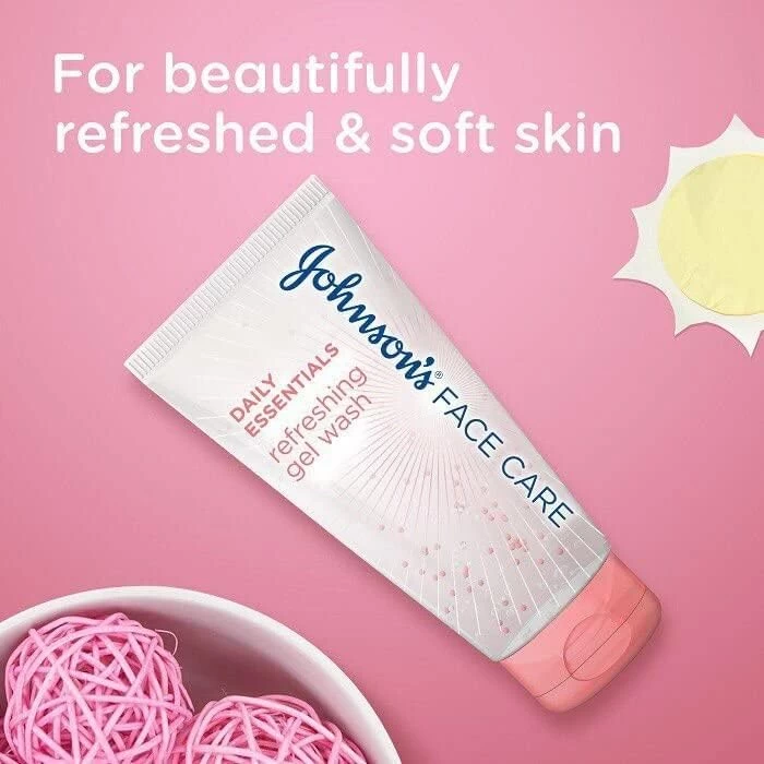 Johnson's & Johnson Face Care Daily Essentials Refreshing Gel Wash (150Ml)