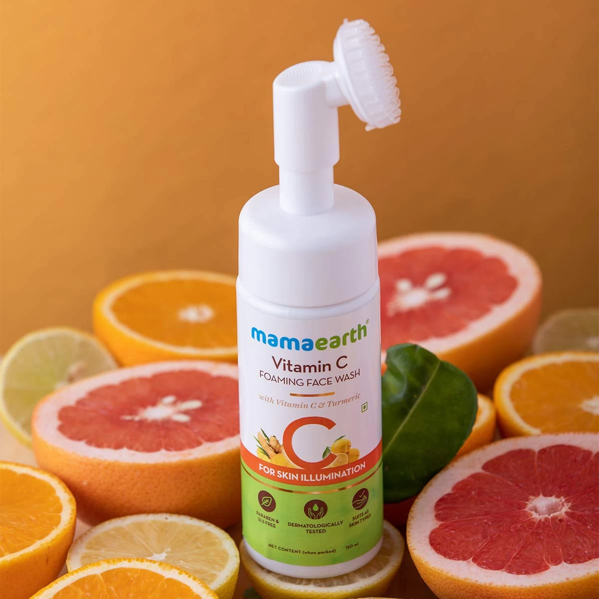 Mamaearth Vitamin C Face Wash with Foaming Silicone Cleanser Brush Powered by Vitamin C & Turmeric